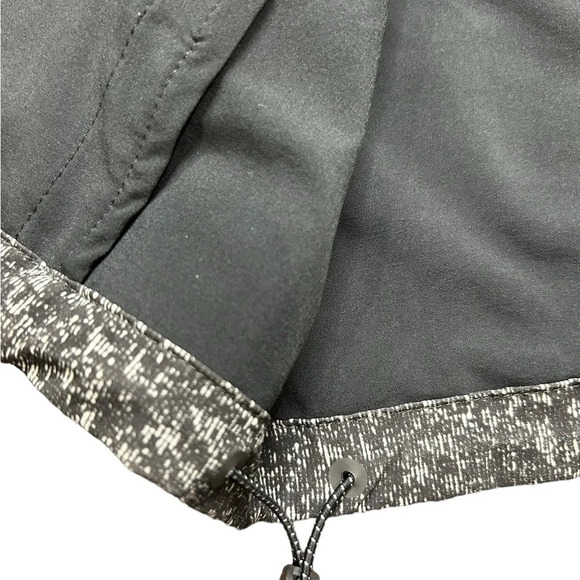 Outdoor Voices Slipstream Jacket Gray Hooded WIndbreaker Full Zip Sz M EUC - Picture 7 of 9